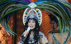 Cher hủy bỏ lưu diễn vì sức khỏe yếu